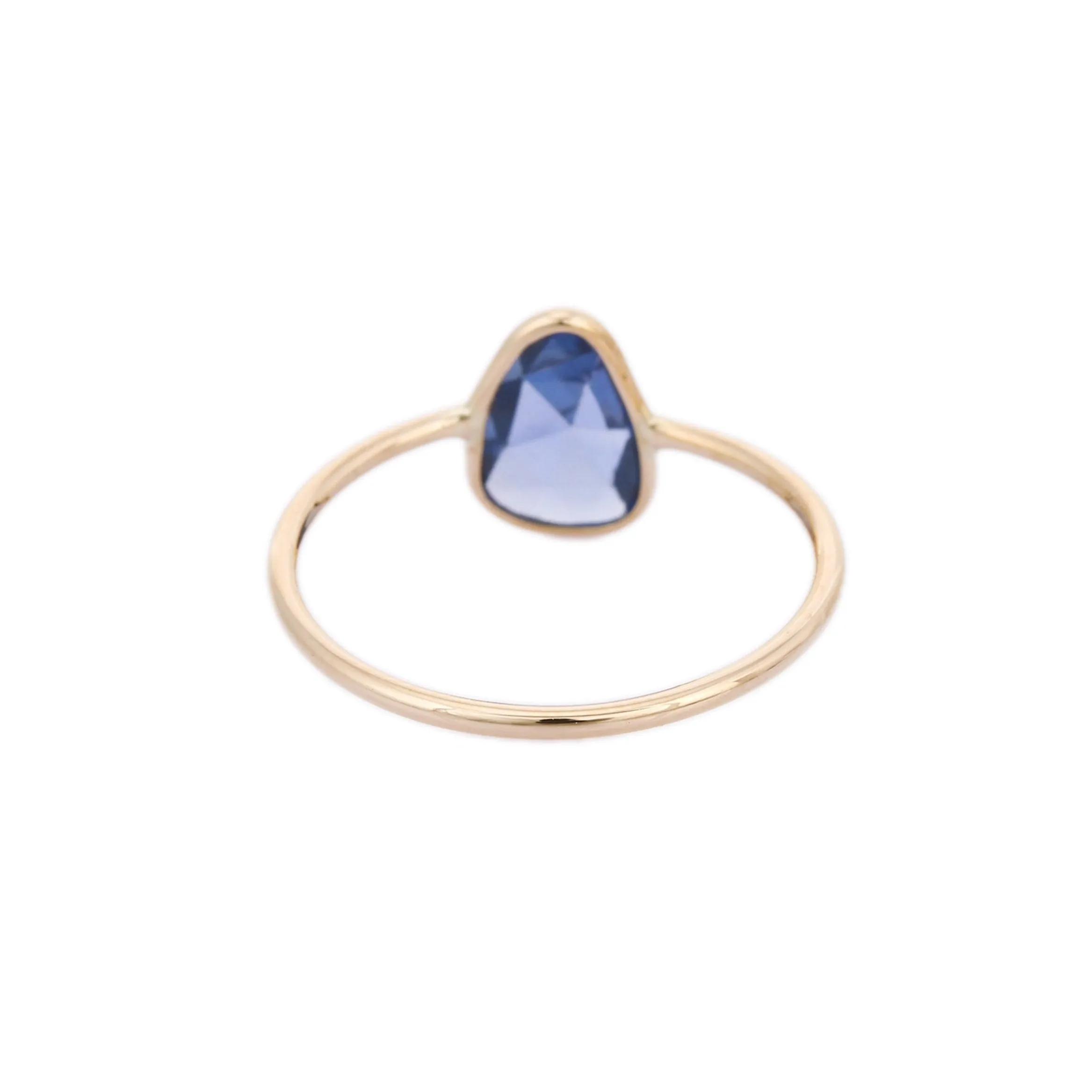 18K Gold Blue Sapphire Ring