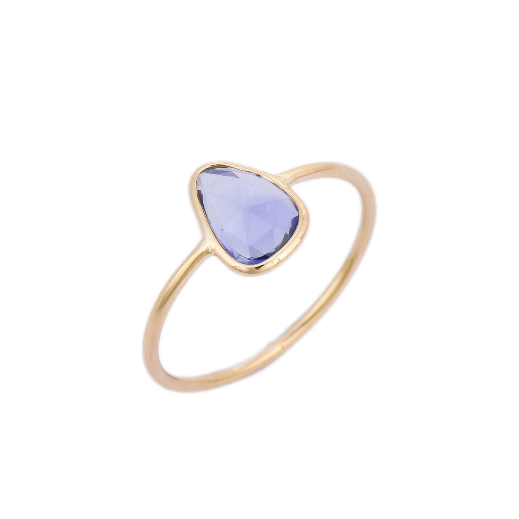 18K Gold Blue Sapphire Ring