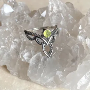 Peridot Artisan Design Ring - Mehindi