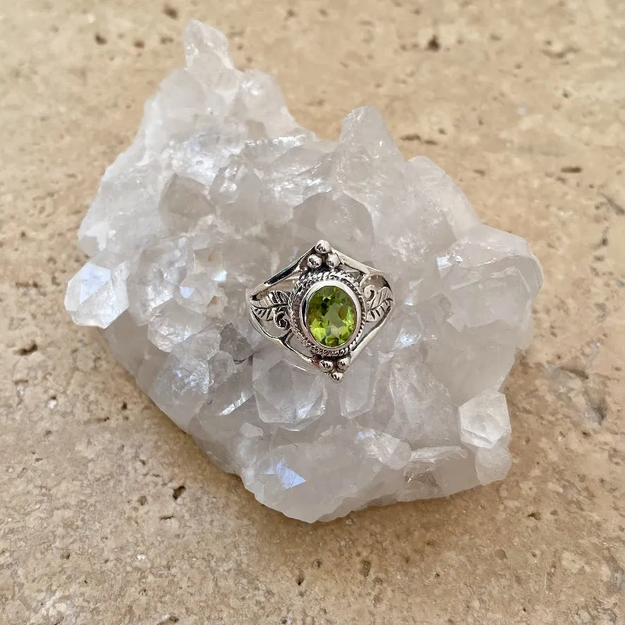 Peridot Engraved Filigree Ring - Amita