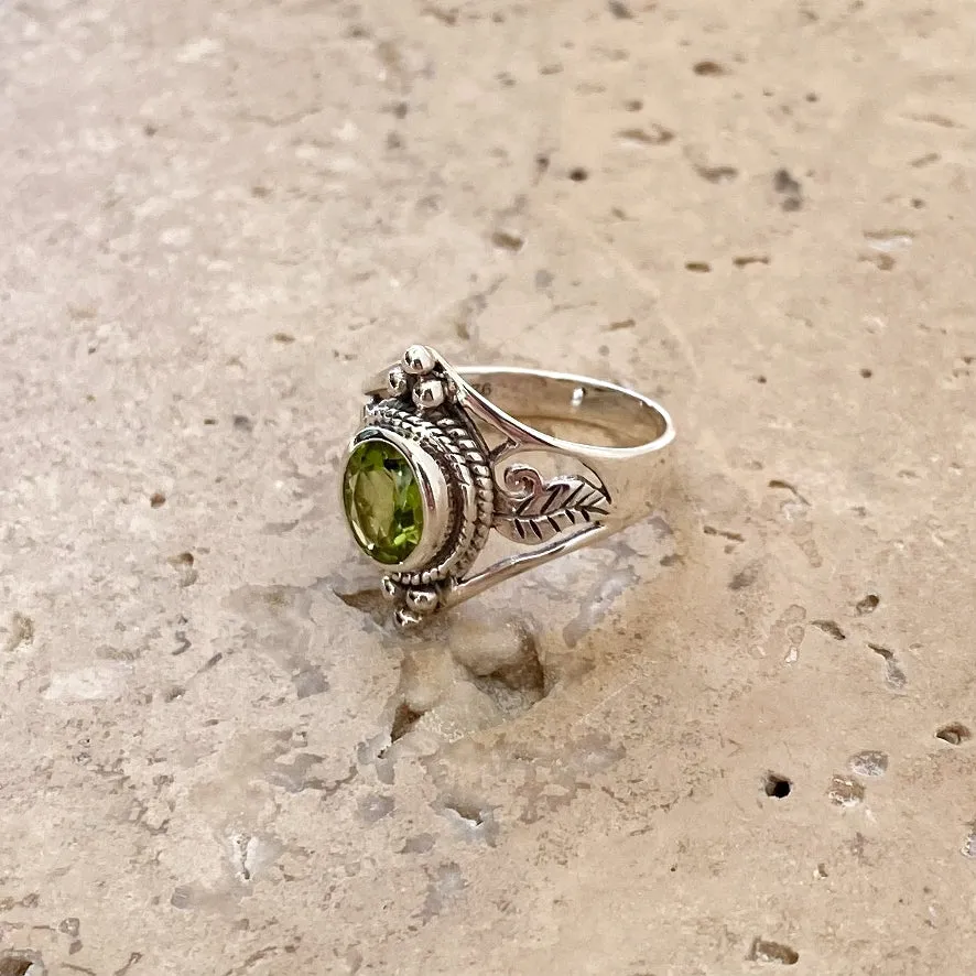 Peridot Engraved Filigree Ring - Amita