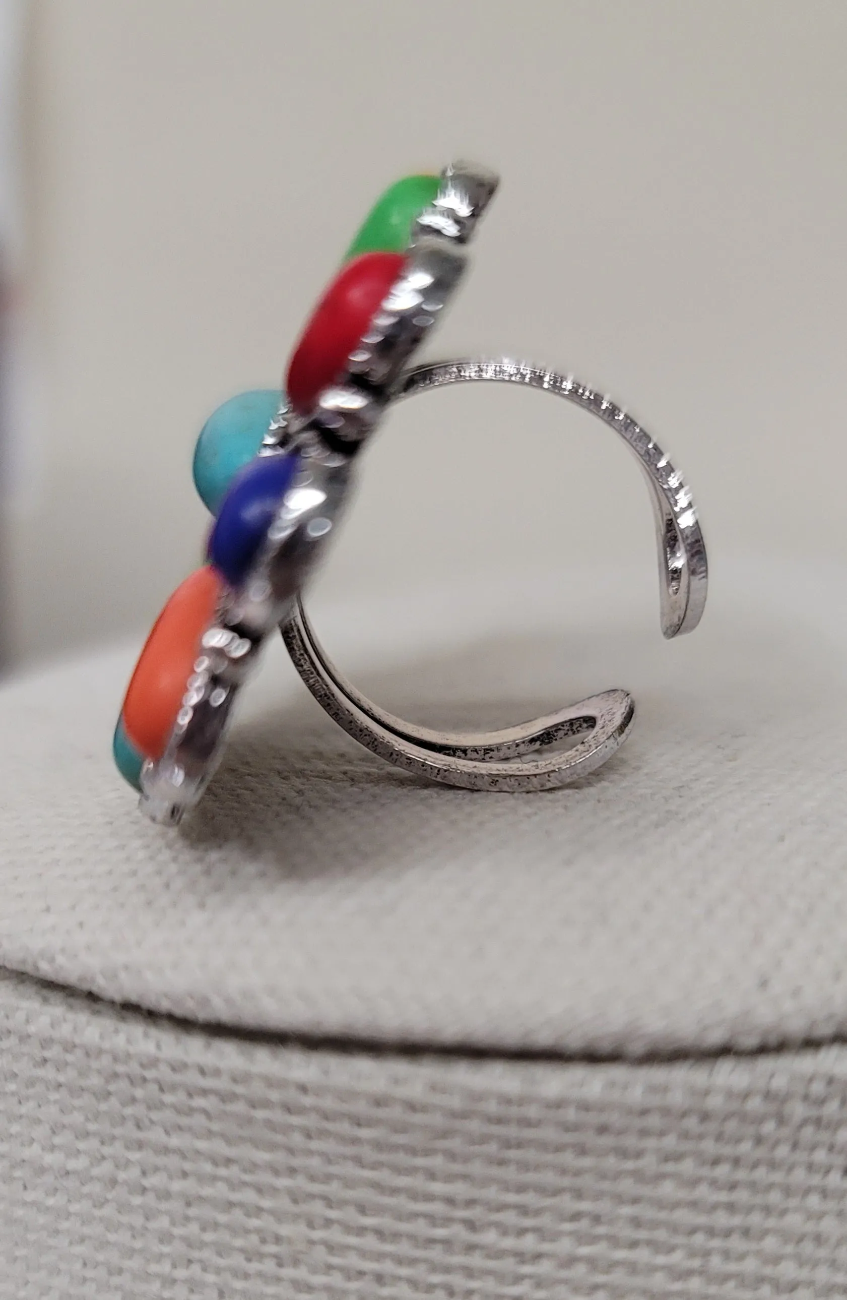 RING : COLORFUL CONCHO  RING