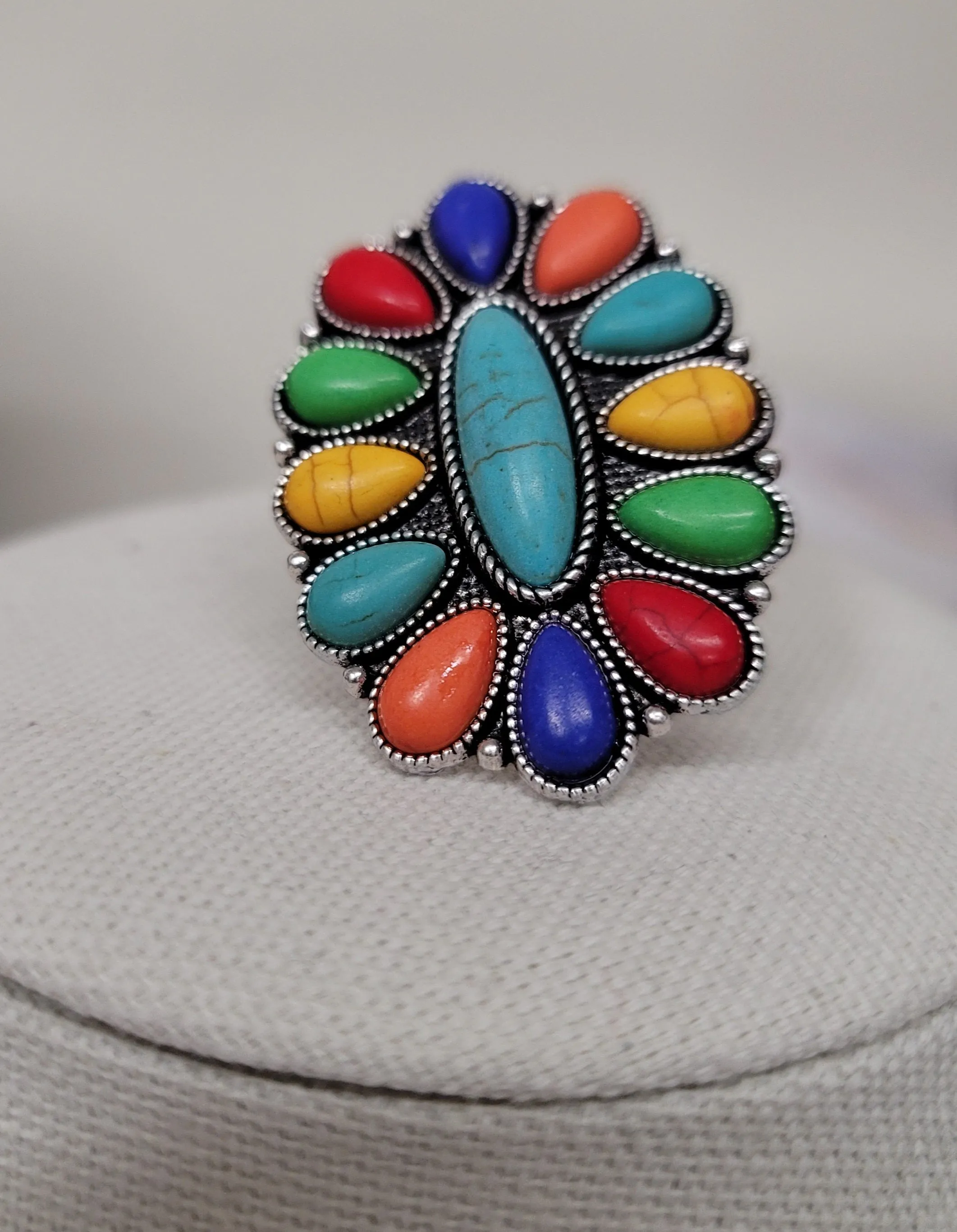 RING : COLORFUL CONCHO  RING