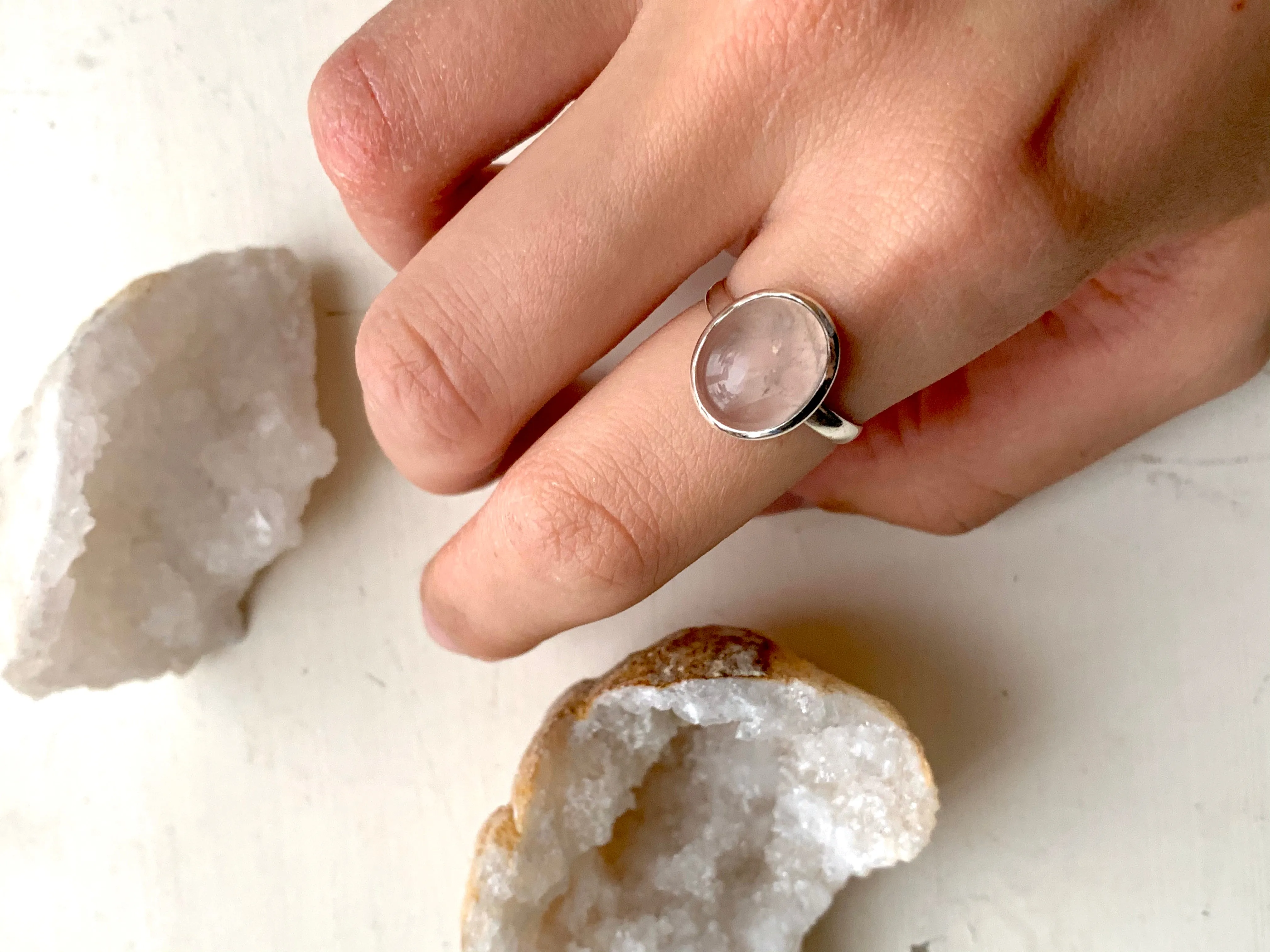 Rose Quartz Akoni Ring - Oval (US 9)