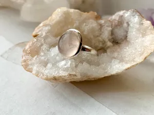 Rose Quartz Akoni Ring - Oval (US 9)