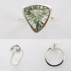 Trilliant Gemstone Rings Ai208